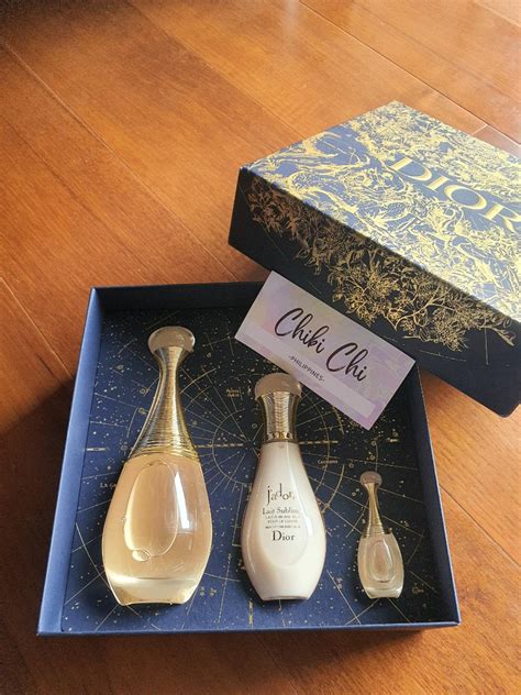 j'adore perfume gift pack.